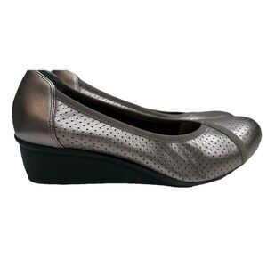 Ros Hommerson Evelyn Pewter Leather Comfort Wedge SlipOn Shoes Womens Size 8.5SS